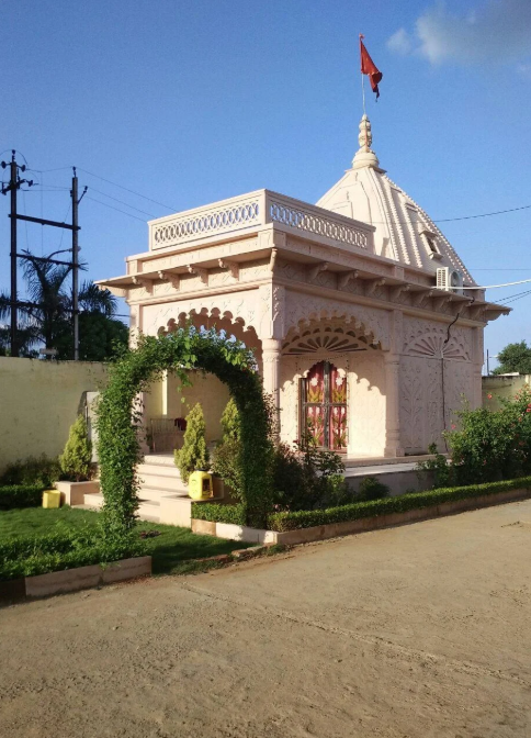 Sandstone Gallery: Temples, Fountains, Wall Pannels, Jalis & Benches
