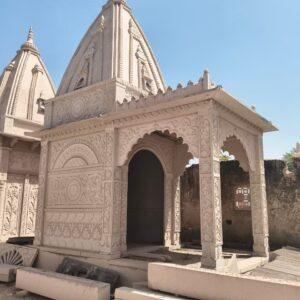 Pink sandstone temple Manufacturer